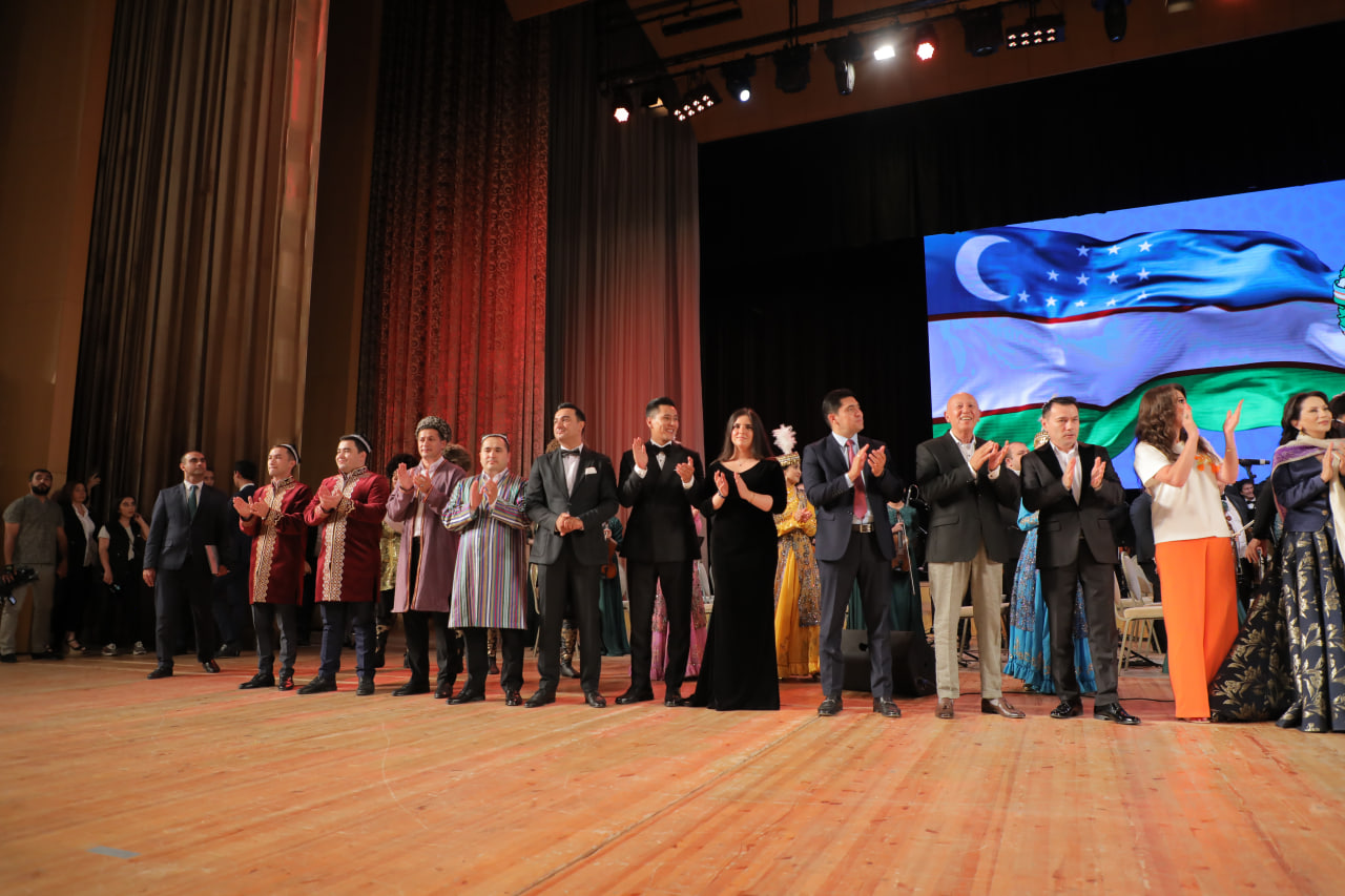 В Азербайджане прошла церемония открытия Дней культуры Узбекистана и совместный концерт